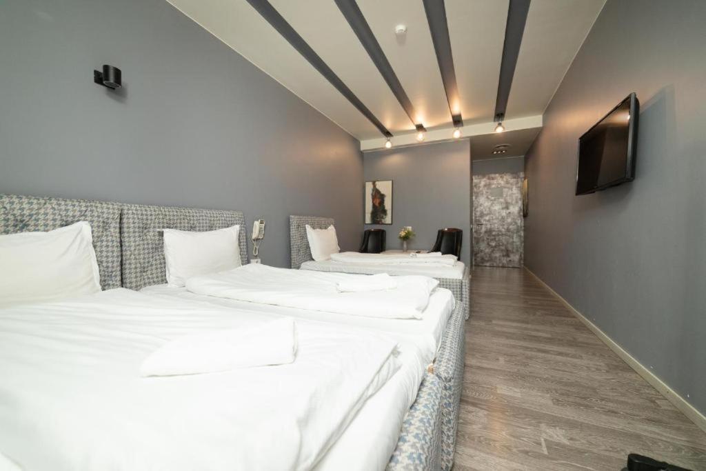 Hotel Gloria Ks Prishtinë Luaran gambar