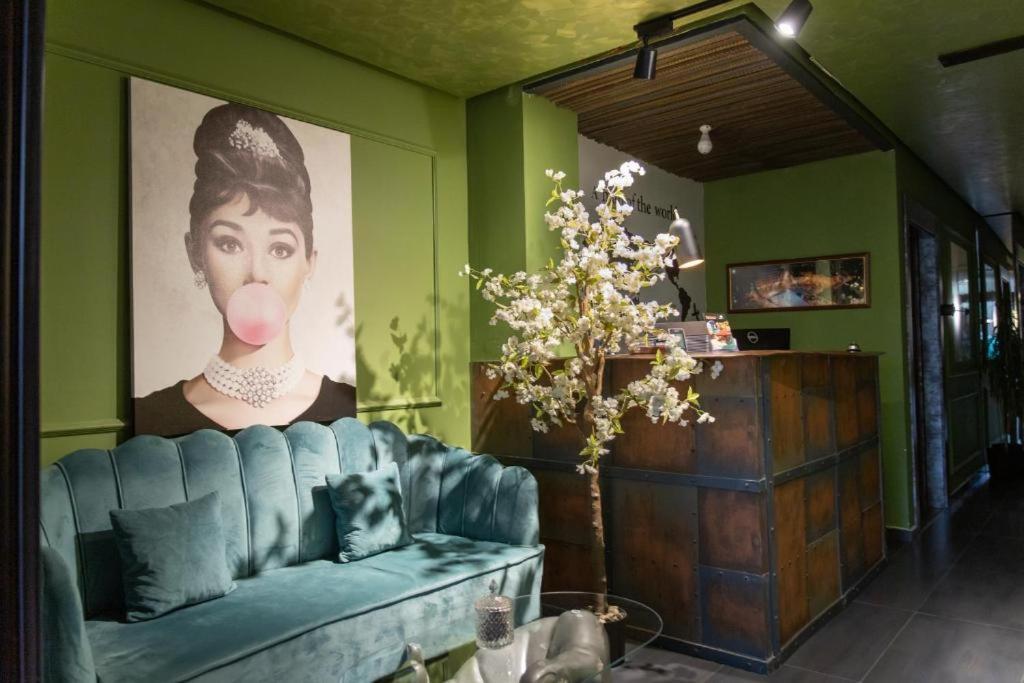 Hotel Gloria Ks Prishtinë Luaran gambar